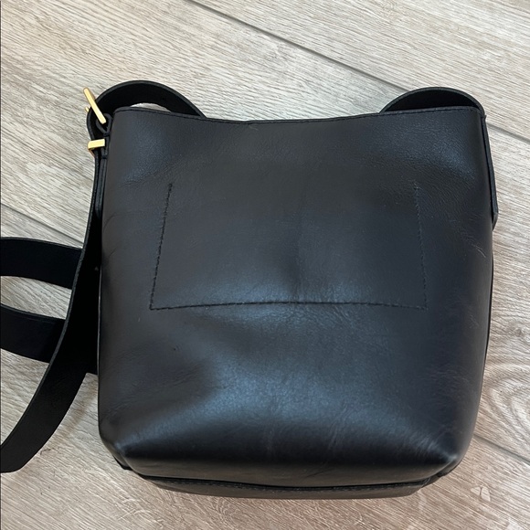 Madewell Essential Mini Bucket Tote - Picture 3 of 6